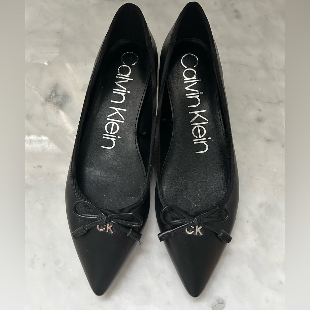 Calvin Klein Women's Black Pointed Flats